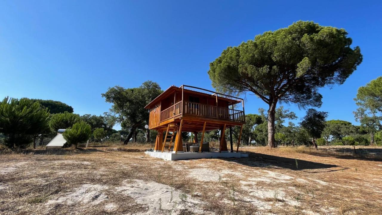Suspended Wooden House - Monte Da Cortica Villa Aguas de Moura ภายนอก รูปภาพ